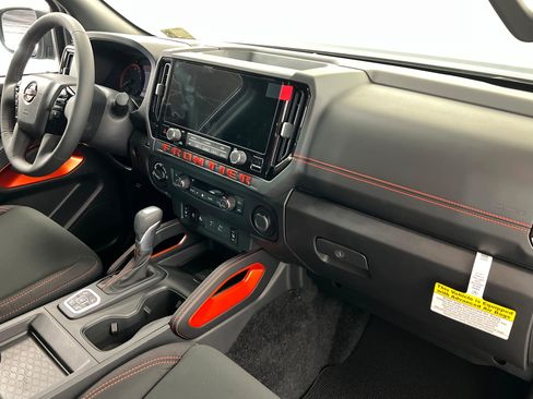 New 2026 Nissan Frontier PRO-4X w/ Tow Package AWD/4WD image 23