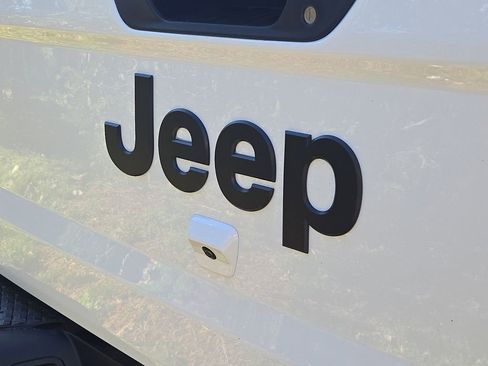 New 2026 Jeep Gladiator Willys image 5