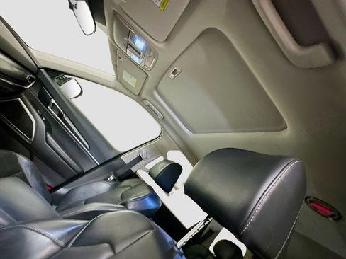 Used 2025 Kia Telluride S image 27