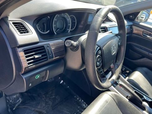 Used 2017 Honda Accord EX-L image 17