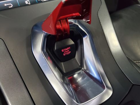 Used 2021 Lamborghini Huracan EVO image 40