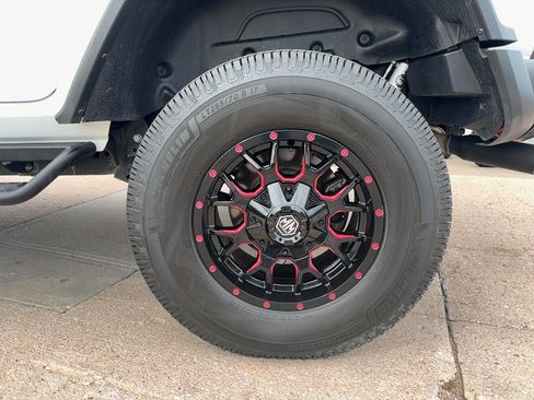 Used 2020 Jeep Wrangler Unlimited Rubicon AWD/4WD image 10