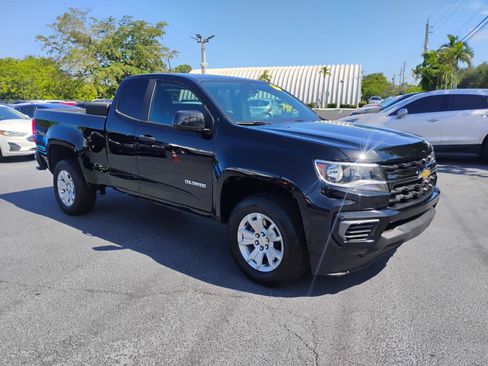 Used 2022 Chevrolet Colorado LT w/ Fleet Safety Package RWD image 2