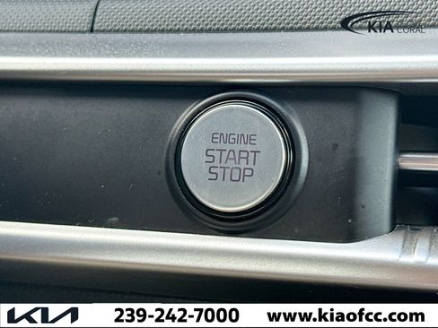 Used 2022 Kia K5 LXS image 32