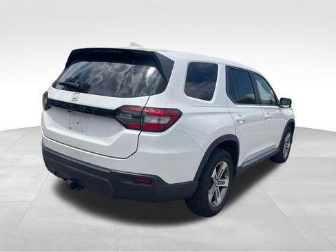 Used 2023 Honda Pilot EX-L image 8