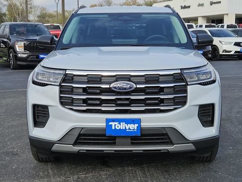 New 2026 Ford Explorer Active image 3