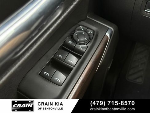 Used 2019 GMC Sierra 1500 SLT w/ SLT Premium Plus Package AWD/4WD image 10