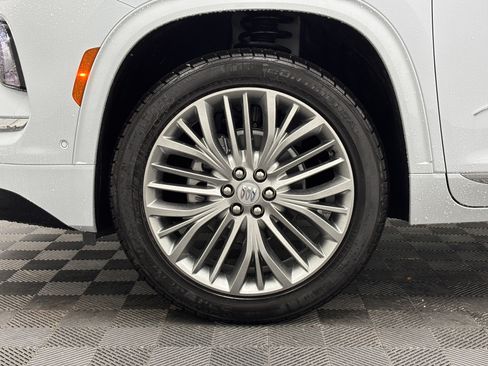 New 2027 Buick Enclave Avenir w/ LPO, Floor Liner Package AWD/4WD image 19