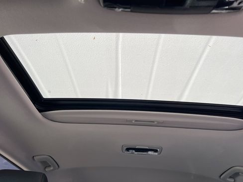 New 2026 Kia Seltos SX w/ SX Sunroof Package image 9