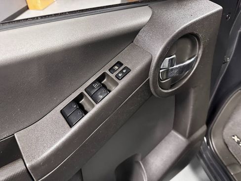 Used 2015 Nissan Xterra X w/ Nevada Tow Package image 12