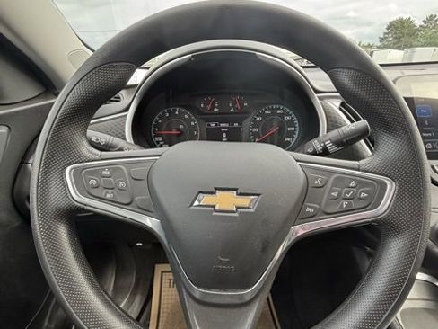 Used 2022 Chevrolet Malibu LS w/ Driver Confidence Package image 22