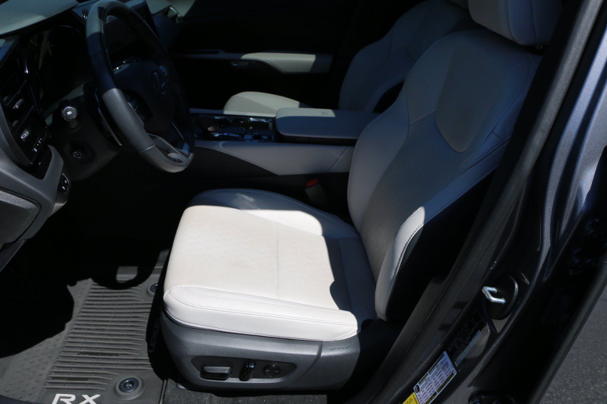 Used 2023 Lexus RX 350 Premium Plus w/ Accessory Package AWD/4WD image 26
