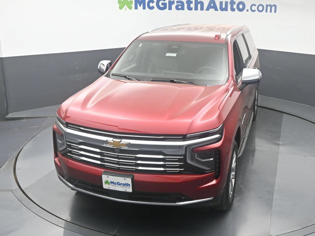 Used 2025 Chevrolet Suburban Premier AWD/4WD image 35