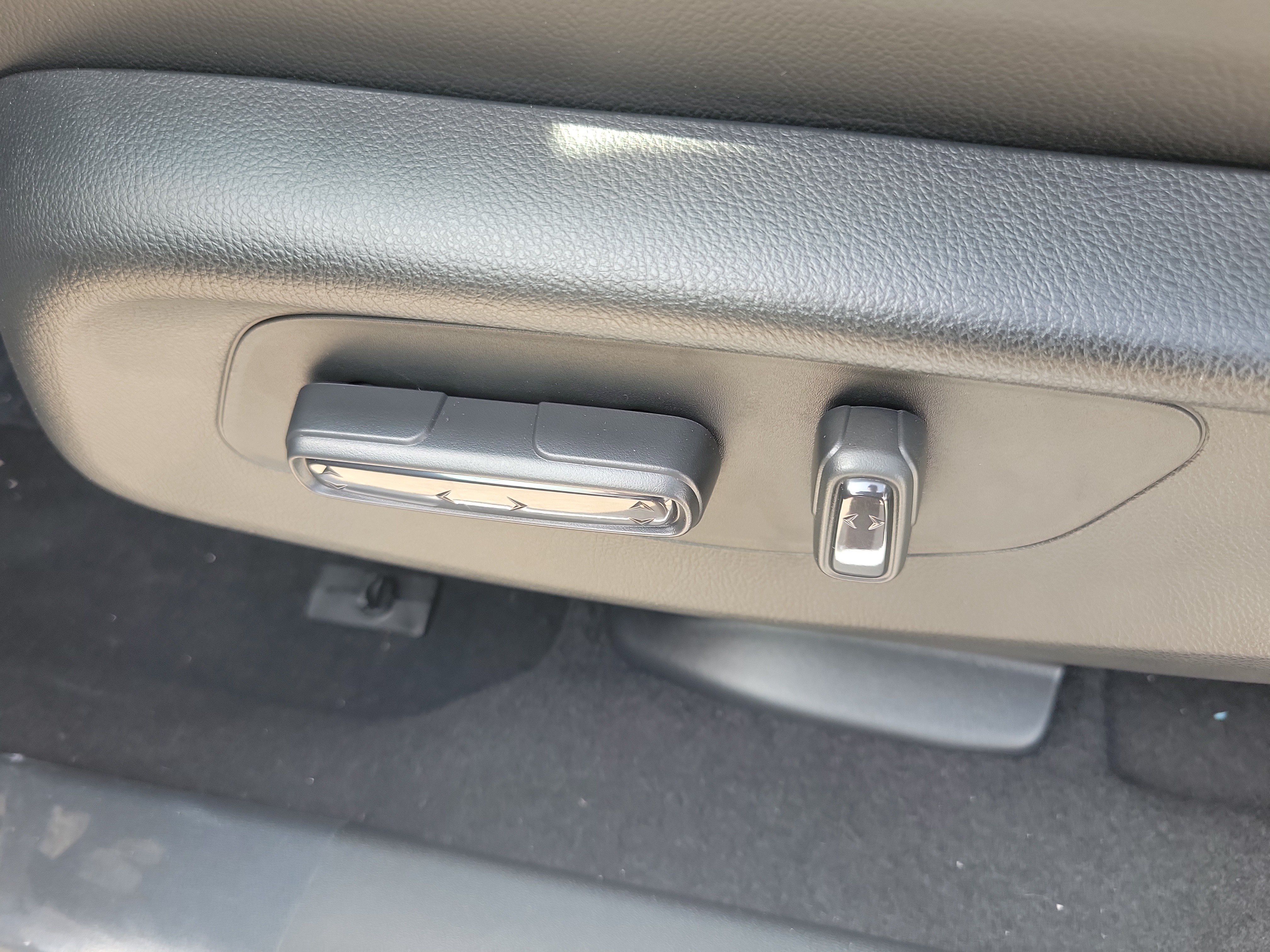 New 2027 Honda HR-V EX-L image 17