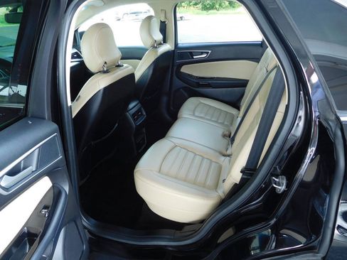 Used 2018 Ford Edge SEL w/ Equipment Group 201A AWD/4WD image 15