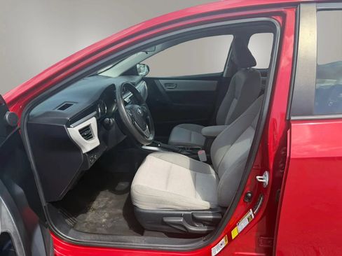 Used 2015 Toyota Corolla LE FWD image 25