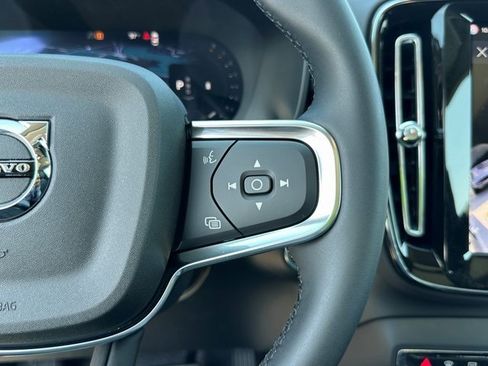 New 2026 Volvo XC40 B5 Plus w/ Protection Package Premier image 27