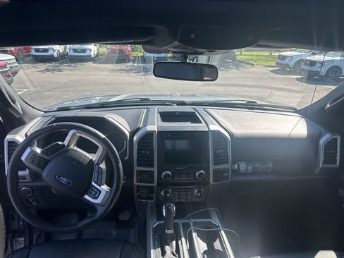 Used 2020 Ford F150 Lariat w/ Equipment Group 502A Luxury AWD/4WD image 11