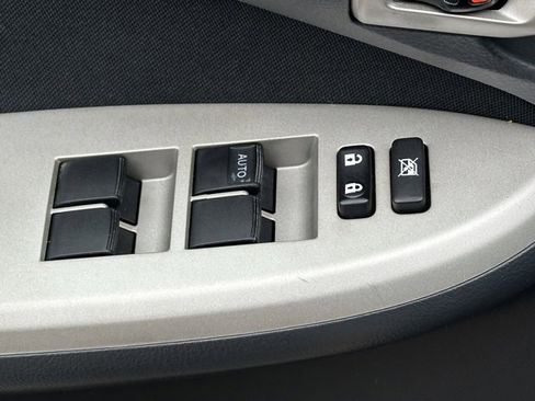 Used 2013 Toyota Corolla S image 19