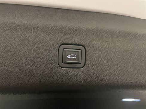 Used 2024 Buick Enclave Essence w/ LPO, Floor Liner Package FWD image 28
