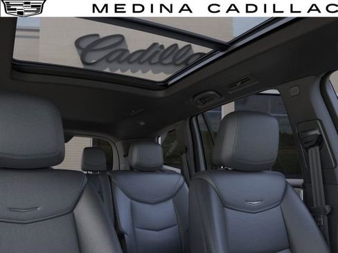 New 2025 Cadillac XT6 Premium Luxury image 25