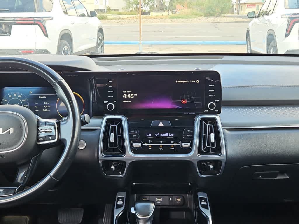 Used 2023 Kia Sorento SX AWD/4WD image 14