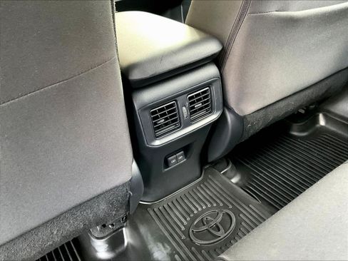 Used 2023 Toyota RAV4 XLE FWD image 10
