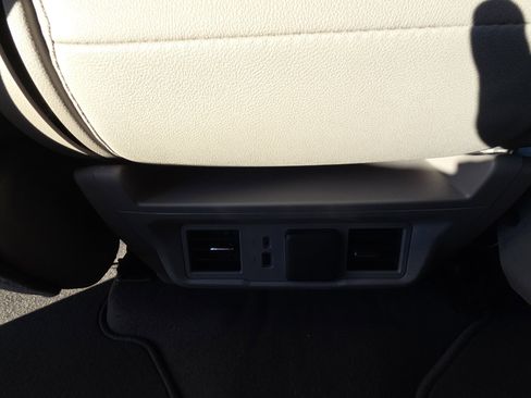 New 2026 GMC Sierra 3500 SLT image 31