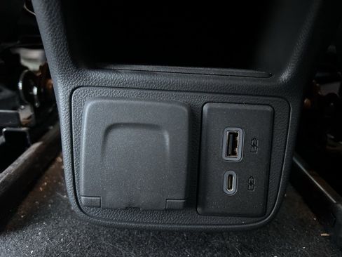 Used 2023 Chevrolet TrailBlazer RS w/ Convenience Package image 25