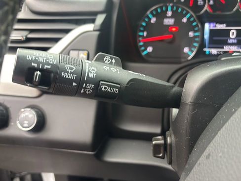 Used 2017 GMC Yukon SLT w/ Open Road Package image 34