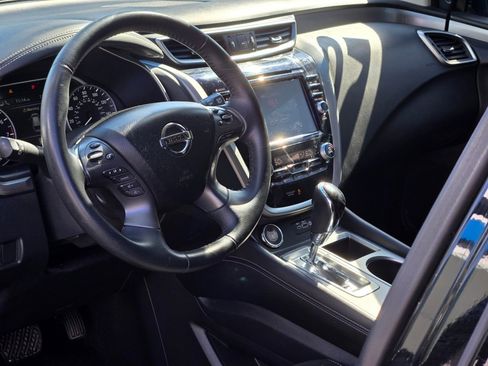 Used 2020 Nissan Murano SV image 23