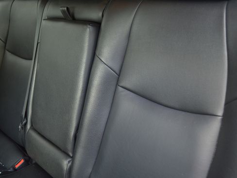 Used 2020 Toyota RAV4 LE image 31