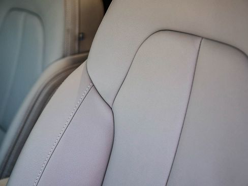 Used 2026 Volvo XC40 B5 Plus w/ Protection Package Premier image 28