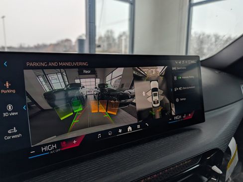 New 2026 BMW 330i xDrive Sedan w/ M Sport Package image 20