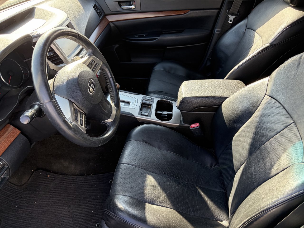 Used 2014 Subaru Outback 2.5i Limited AWD/4WD image 14