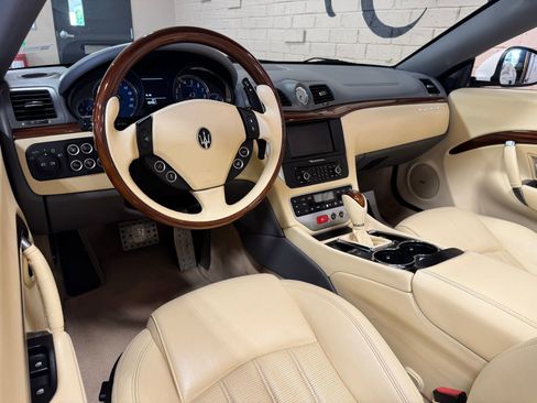 Used 2011 Maserati GranTurismo Convertible RWD image 26