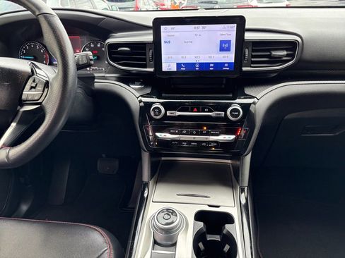 Used 2023 Ford Explorer ST-Line w/ Class IV Trailer Tow Package image 20