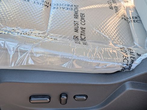 Used 2017 Ford Escape SE image 11