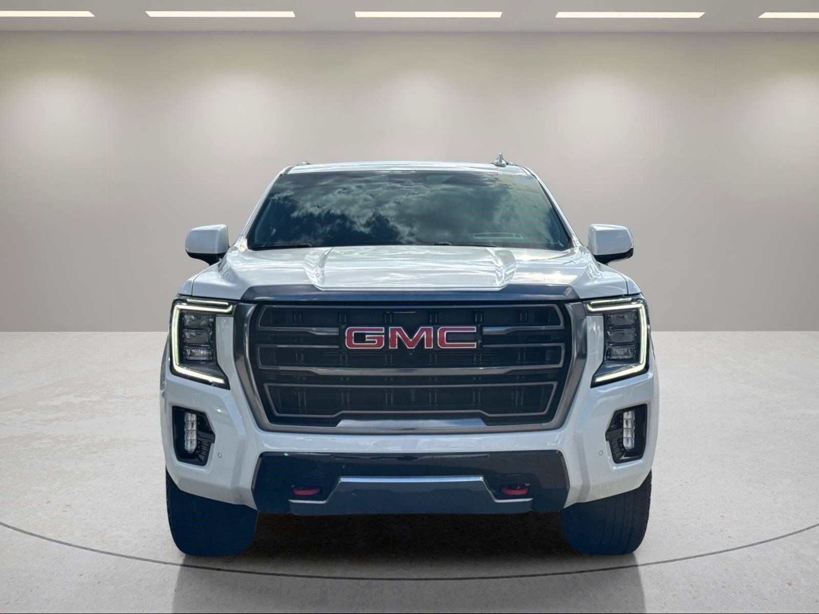 Used 2024 GMC Yukon AT4 w/ Technology Package AWD/4WD image 8