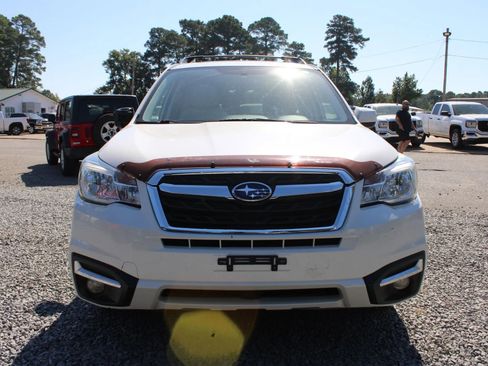 Used 2017 Subaru Forester 2.5i Premium image 4