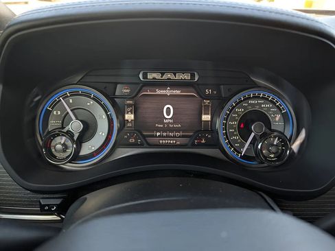Used 2020 RAM 2500 Limited AWD/4WD image 18