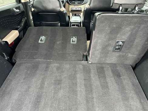 Used 2020 Ford Escape SEL image 16