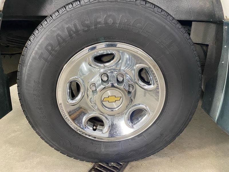 Used 2003 Chevrolet Express 3500 Extended RWD image 12