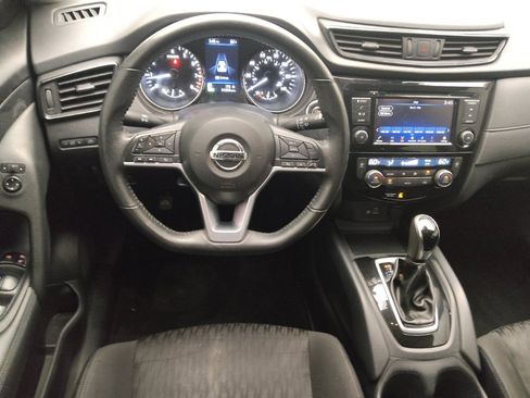 Used 2019 Nissan Rogue SV AWD/4WD image 22