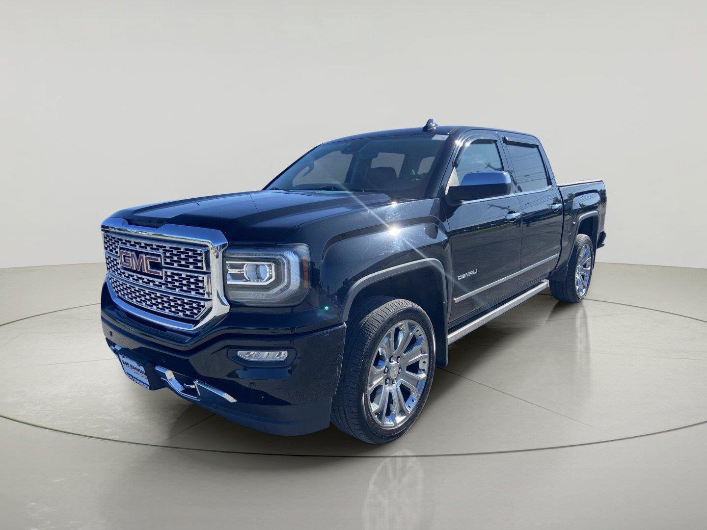 Used 2018 GMC Sierra 1500 Denali w/ Denali Ultimate Package AWD/4WD image 5
