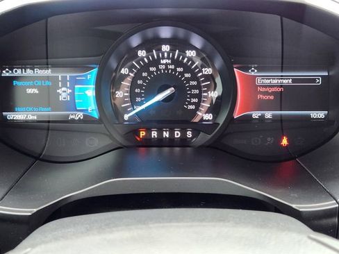 Used 2020 Ford Edge Titanium w/ Equipment Group 301A FWD image 16