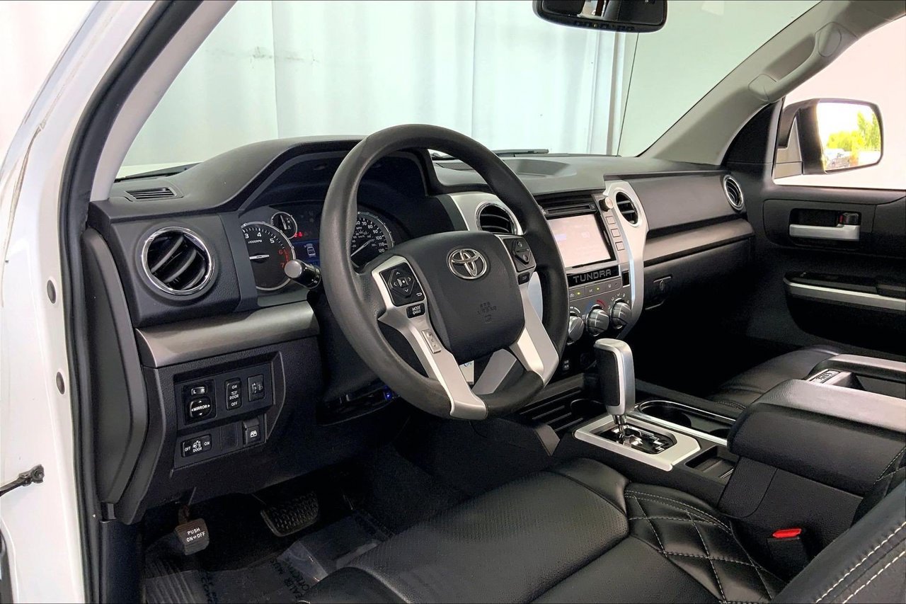 Used 2014 Toyota Tundra SR5 w/ SR5 Upgrade Package RWD image 14