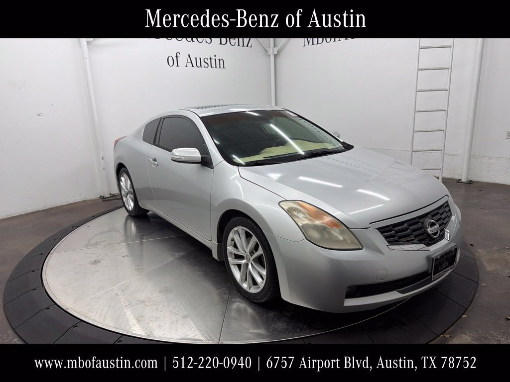 Used 2009 Nissan Altima 3.5 SE FWD image 1
