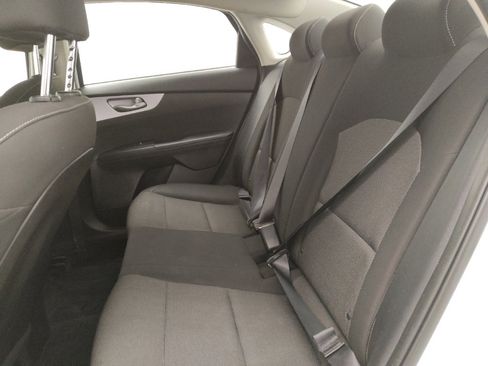 Used 2022 Kia Forte LXS image 18