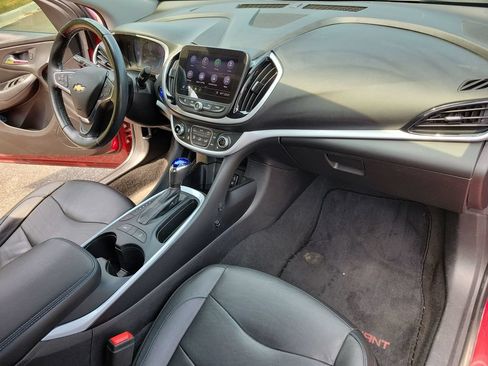 Used 2019 Chevrolet Volt LT w/ Power Convenience Package FWD image 11